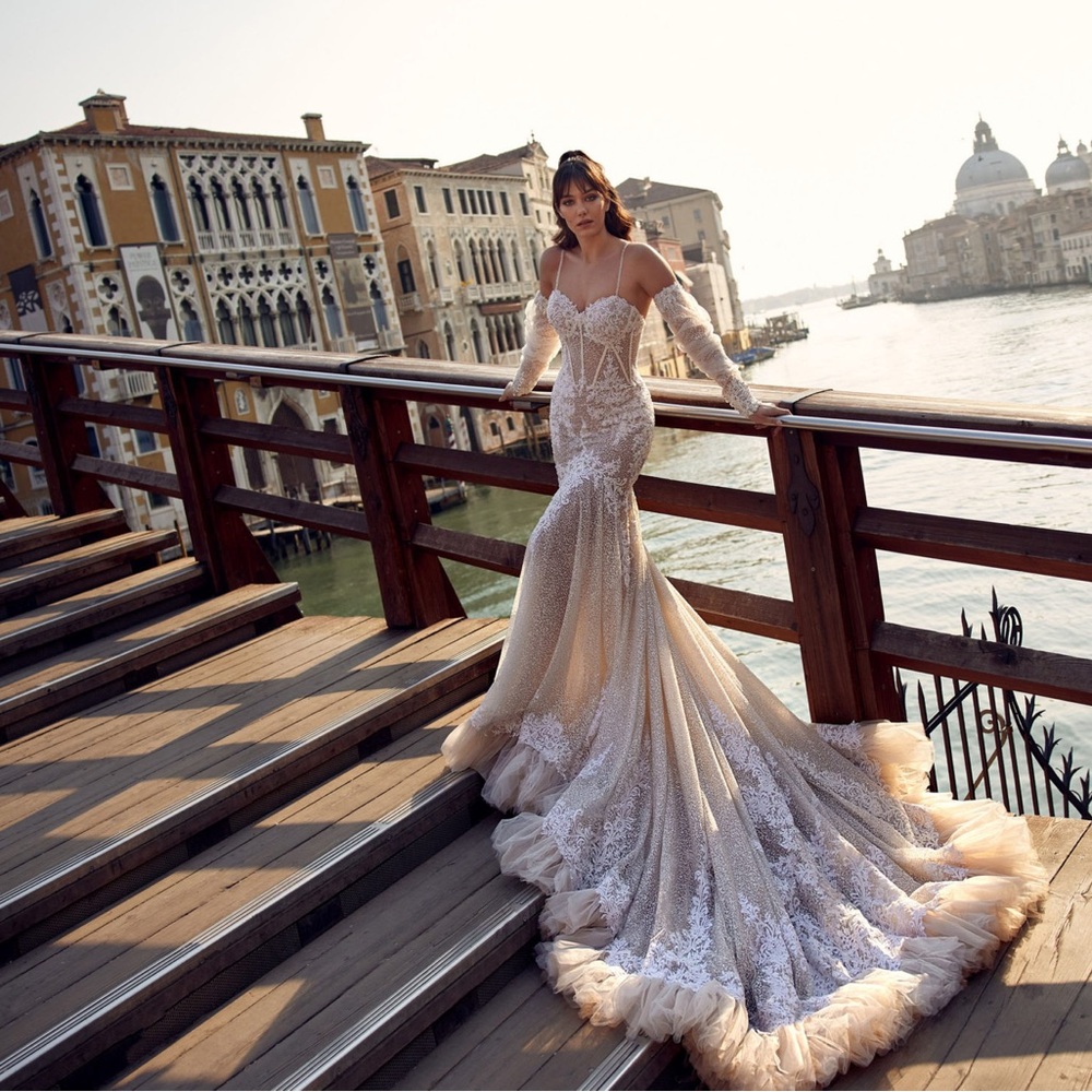 Exquisite Lace Bridal Gown in Cream
